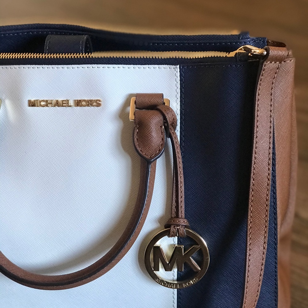 SALE - Michael Kors NWOT Saffiano Leather Handbag